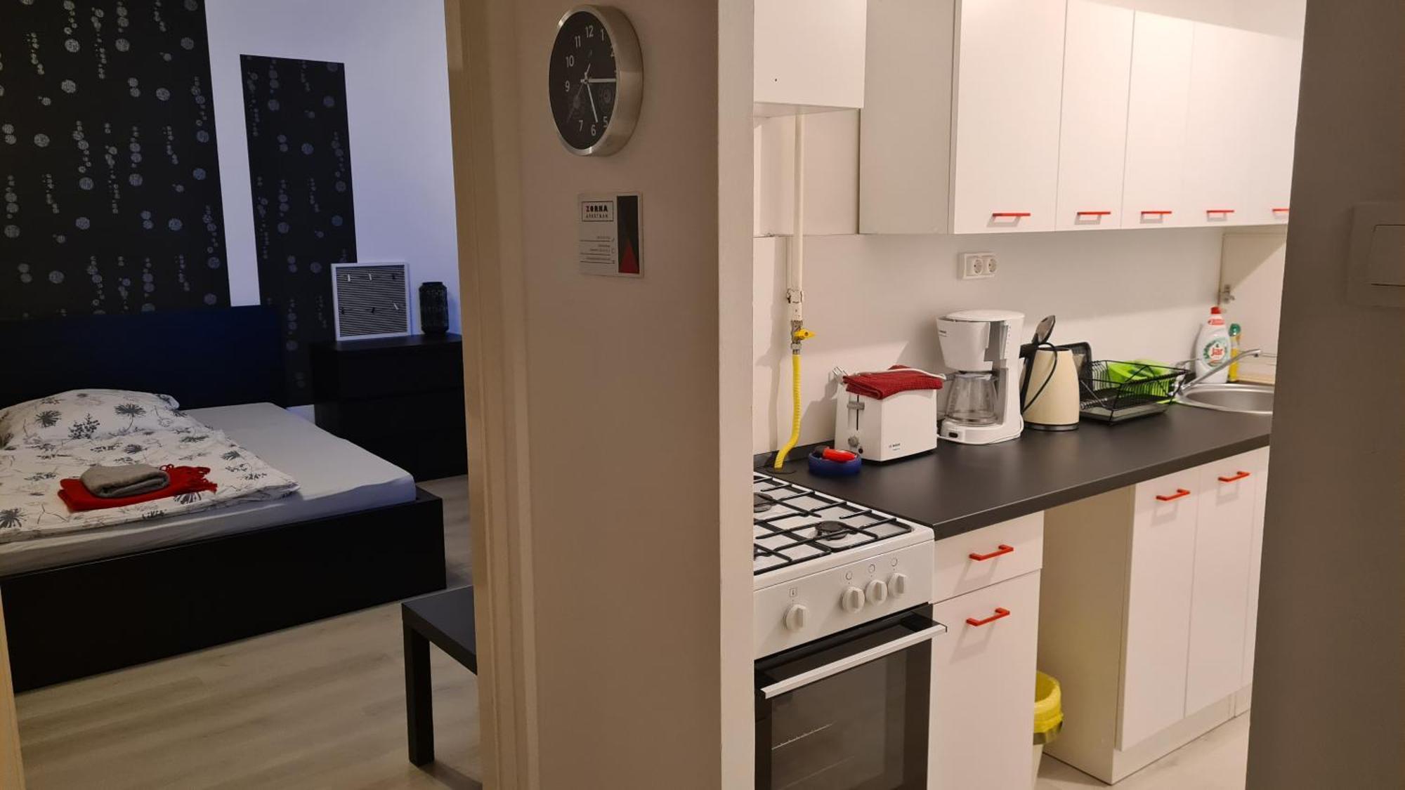 Апартаменты Zorka Apartman Кестхей Экстерьер фото